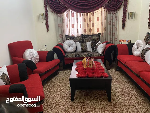 كنب مستعمل للبيع شبه جديد