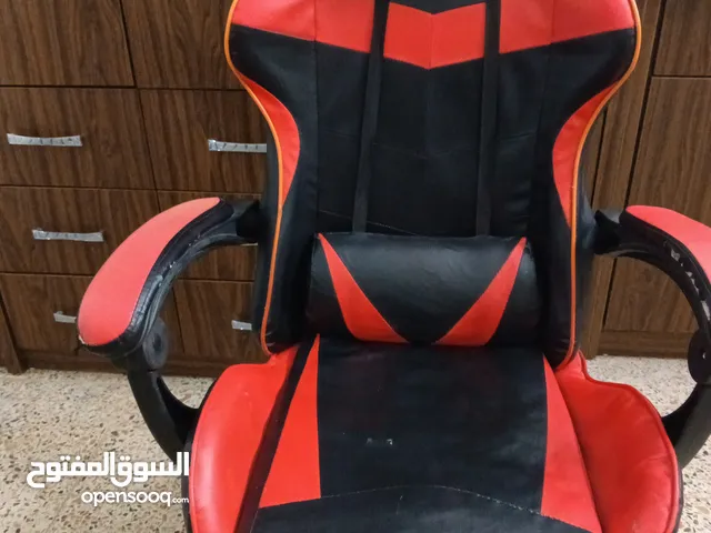 كرسي جيمنج بسعر 100 شيكل بحالة جيدة