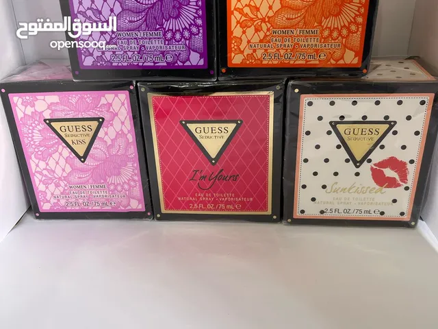 إذا كنتي تنوي أن تكوني مغرية وجذابة في نفس الوقت فإن هذا العطر يقودكي إلى ذلك خاصة بالنسبة للنساء