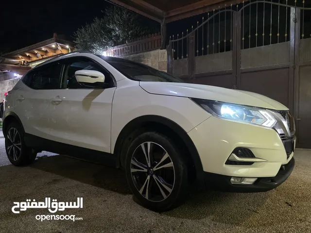 نيسان قشقاي ترخيص 2018 بسعر حرق بحالة الوكالة فل اضافات مسكر مع بانوراما