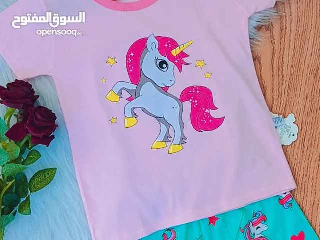 ملابس اطفال . ولادي وبناتي تراكات فانيلة قطني. درجة اولى.. خامة ناعمة. تجنن. وقياسات مختلفة.