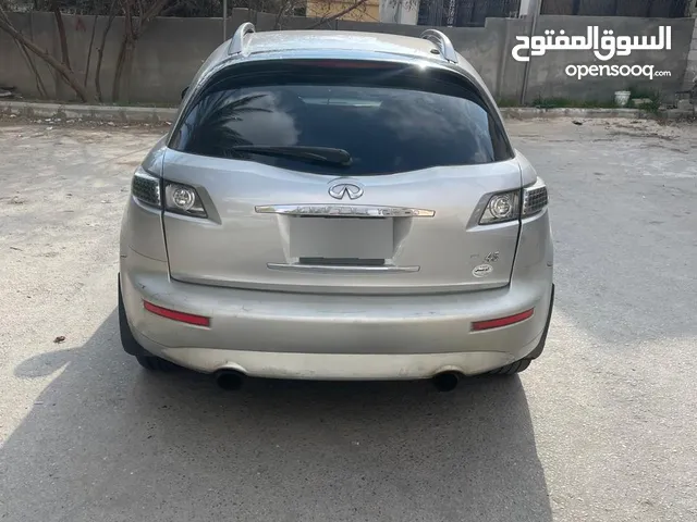 سيارة جيب انفنتي fx45 فل الفل 2003 بسعر لقطة