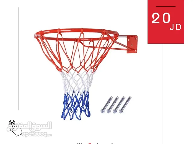 رنج سلة مع شبك بجودة عالية وتصميم متين، مناسب للتدريب والمباريات ويمنح تجربة لعب احترافية وممتعة