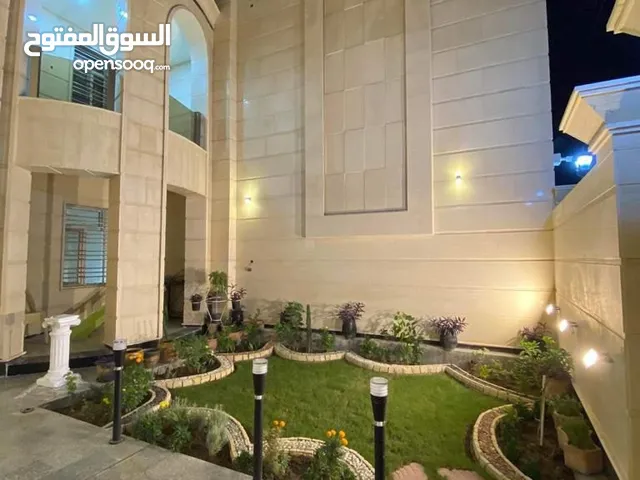 350 m2 More than 6 bedrooms Villa for Rent in Baghdad Kadhimiya