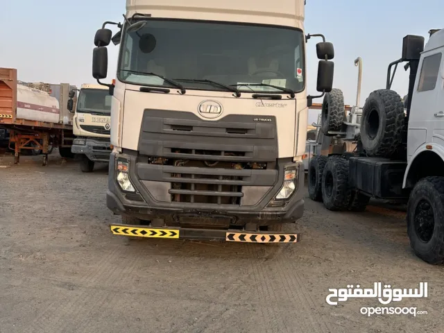 نيسان سكس راس تريله ماشى 19500كم