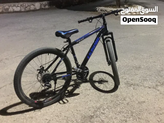 دراجه هوائيه للبيع النوع//دراجه هوائيه جبليه اللون :اسود.   المقاس :26 (A Perfect bike )