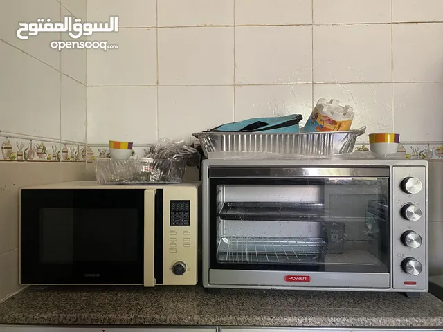 ادوات مطبخ بحالة ممتازة