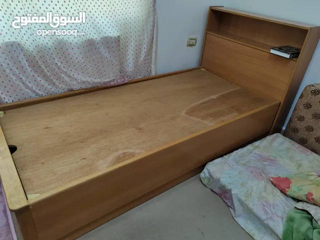 تخت مفرد خشب زان ، نظيف جدا