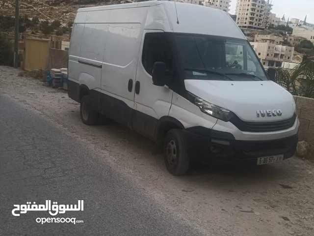 شحن تجاري افيكو 2018 في حالة ممتازة