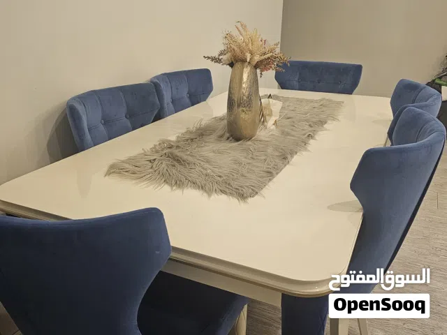 سفرة مستعملة نضيفه 6 كراسي
