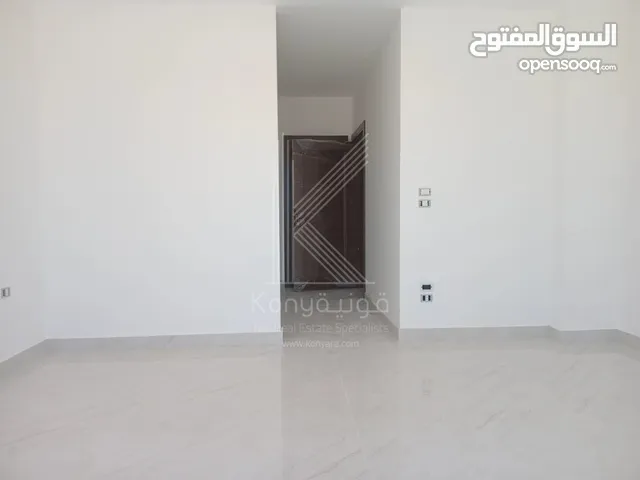 شقة فاخرة للبيع في دير غبار