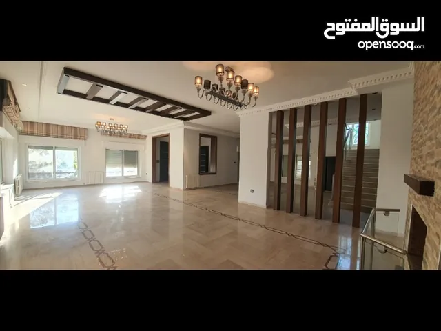 1001m2 4 Bedrooms Villa for Sale in Amman Dabouq