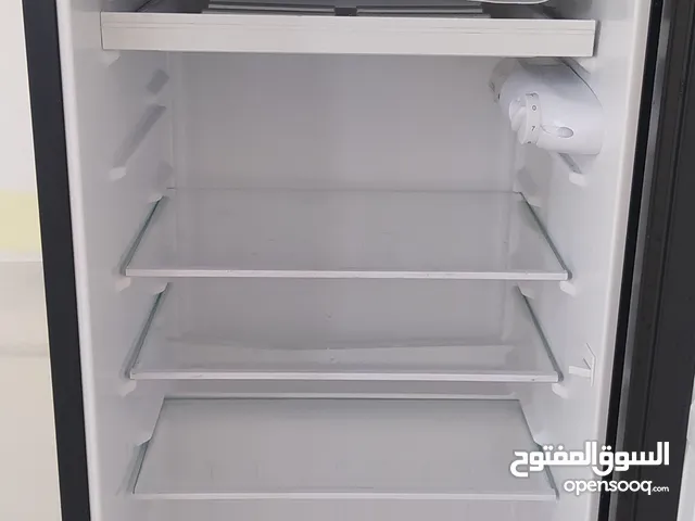 ثلاجه هوفر لون اسود