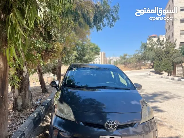 Used Toyota Prius in Amman