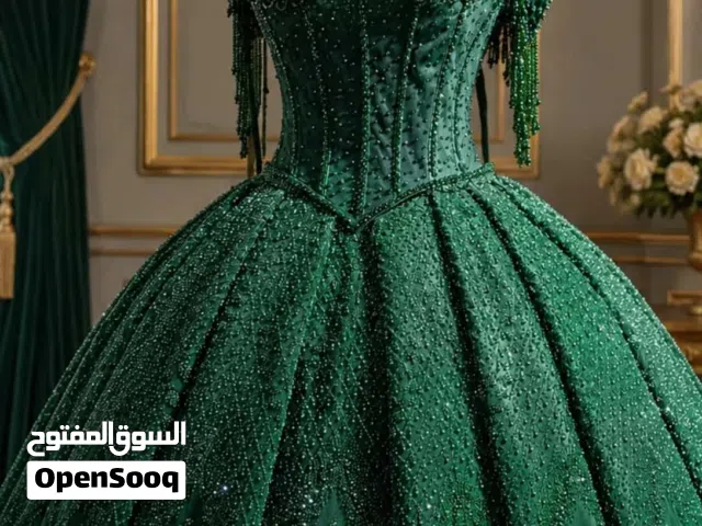بدلات زفاف حسب الطلب