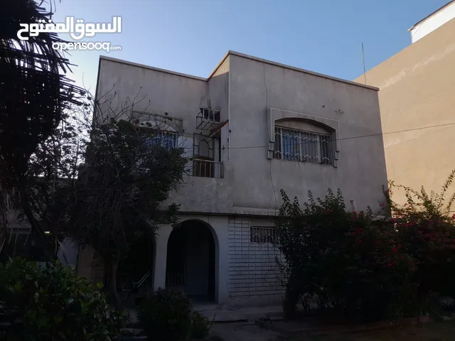 250 m2 More than 6 bedrooms Townhouse for Sale in Baghdad Falastin St