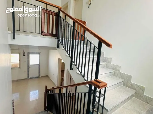 200 m2 5 Bedrooms Apartments for Rent in Tripoli Omar Al-Mukhtar Rd