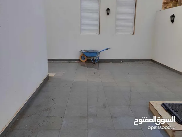 520 m2 4 Bedrooms Villa for Sale in Benghazi Qawarsheh