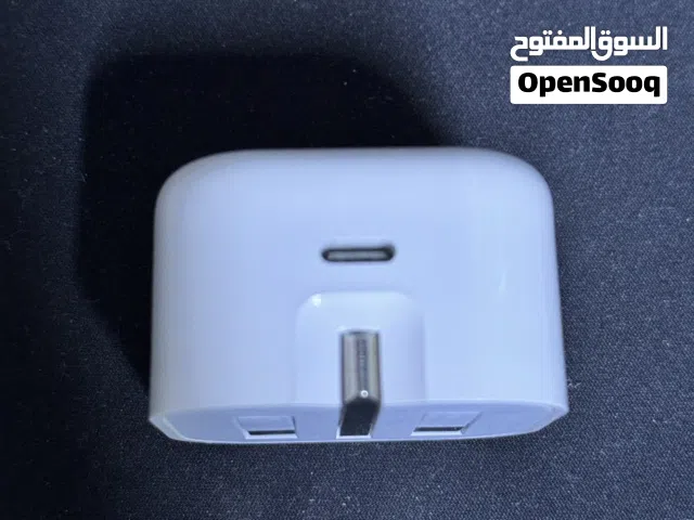 Apple 20W Charger- Original Without Box - Never Use it شاحن اصلي بدون العلبه لم يستخدم نهائياً