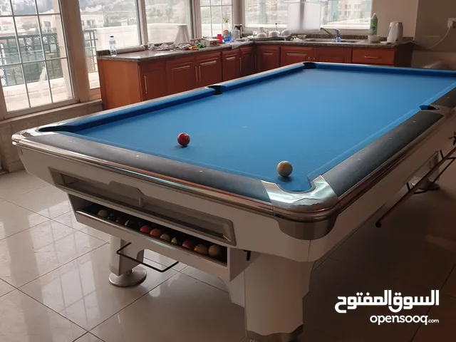 خدمة تنجيد فرش طاولات البلياردو والسنوكر بأفضل انواع القماش أعلى صنف دقه في العمل عاليه،فك نقل تركيب