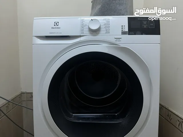 نشافه ملابس كالجديد و تحت الكفاله لمده سنه جيداً جدا 8 كيلو و تنشف الملابس خلال 15 دقيقه