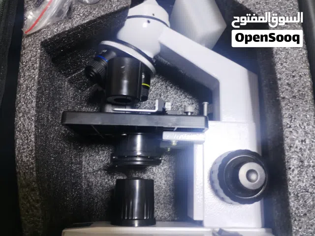 مجهر ضوئي للمختبرات