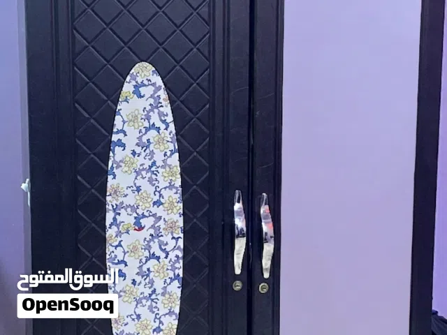 خزانة ملابس مستعمله