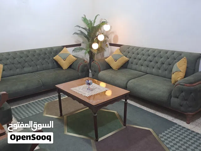 طخم تركي واتر بروف 10 مقاعد لون زيتوني، نظيف بنسبة 95%