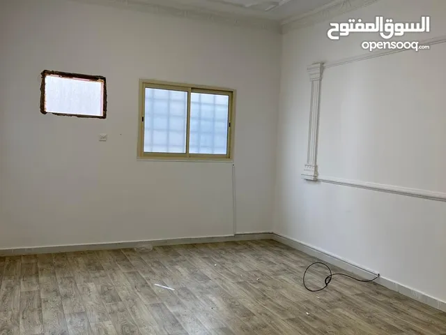 220 m2 4 Bedrooms Apartments for Rent in Al Riyadh Ar Rimal
