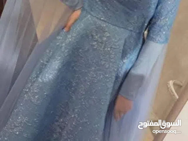 بيع فساتين مستعمله بس نظيف