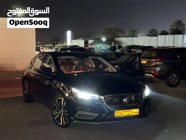 MG 6 2022 Black ext and red int  58 000km  Clean carfax