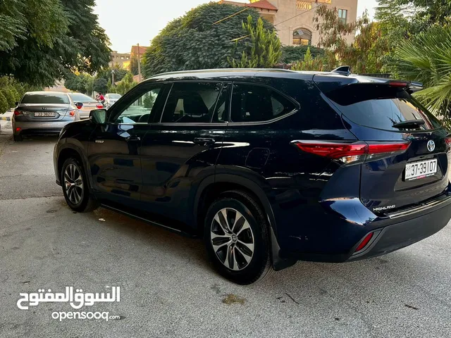 Used Toyota Highlander in Amman