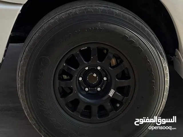 Other 16 Tyre & Rim in Sharjah