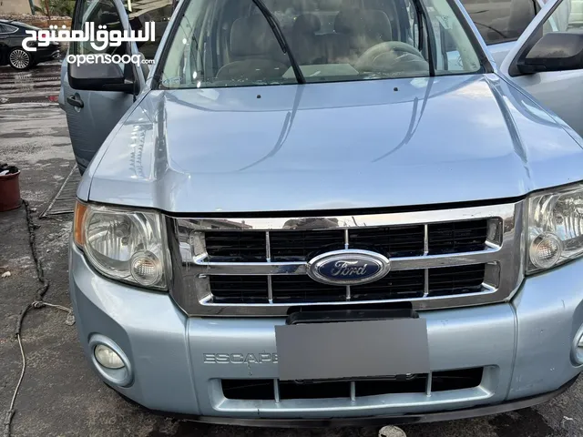 فورد إسكيب هايبرد موديل 2008 دفع رباعي (4*4) بحالة جيدة جدا