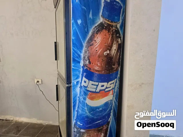 ثلاجة عرض للبيع