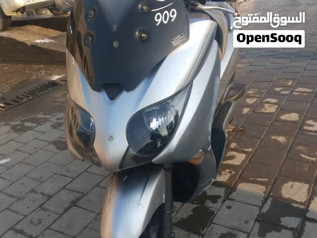 2010 هوندا Forza
