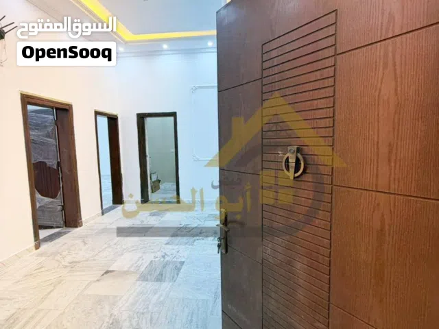 150 m2 3 Bedrooms Apartments for Rent in Basra Juninah