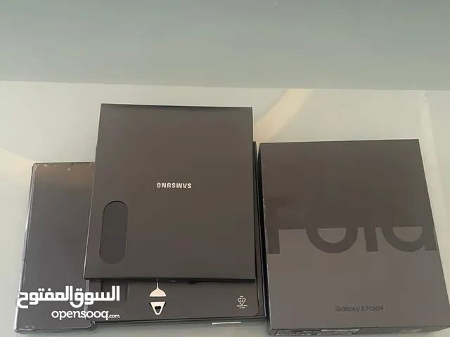 Samsung Galaxy Z Fold 4 256 GB in Al Riyadh