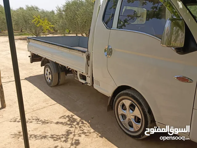 هيونداي H100