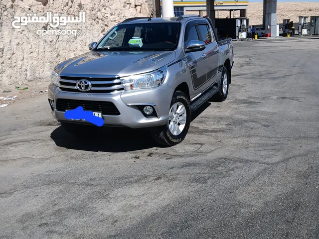 Used Toyota Hilux in Zarqa