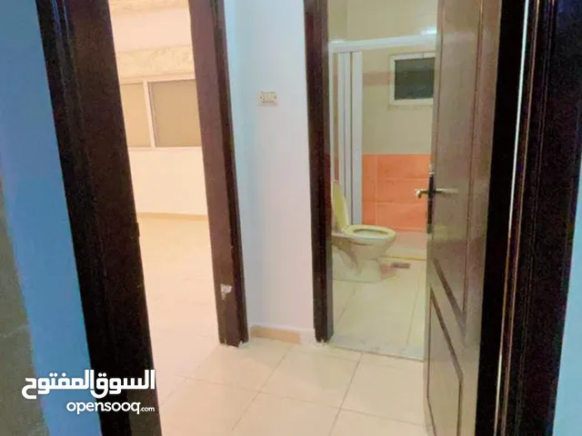 200 m2 4 Bedrooms Apartments for Sale in Irbid Iskan Al Atiba'