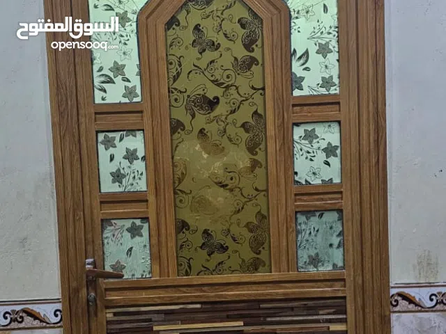 باب المنيوم للبيع مستعمل