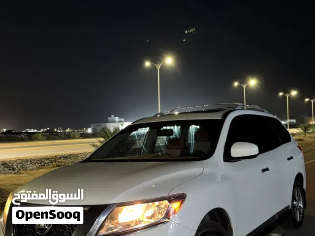 2016 نيسان باثفايندر SL