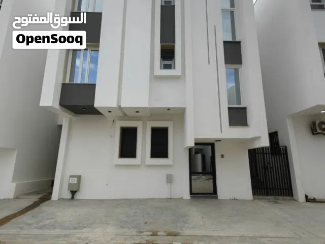 200 m2 3 Bedrooms Apartments for Rent in Tripoli Al-Serraj