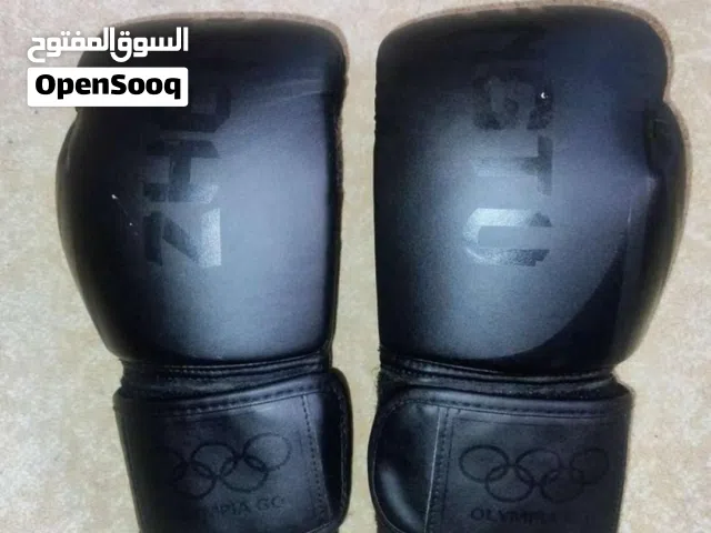 بوكسينج جلافز للبيع بحالة ممتازة