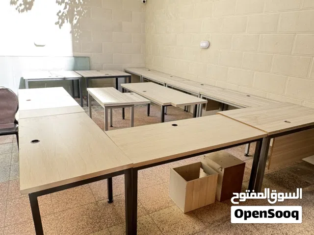 مكاتب للبيع