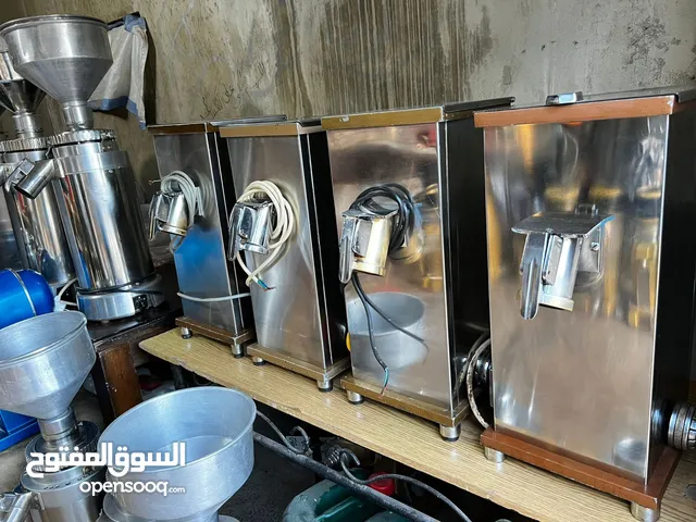 ماكنات طحن قهوة بحال الوكالة ، أنواع مختلفه احجام مختلفه ، حجر جديد بحال المصنع -من حجر 8 لحجر 14