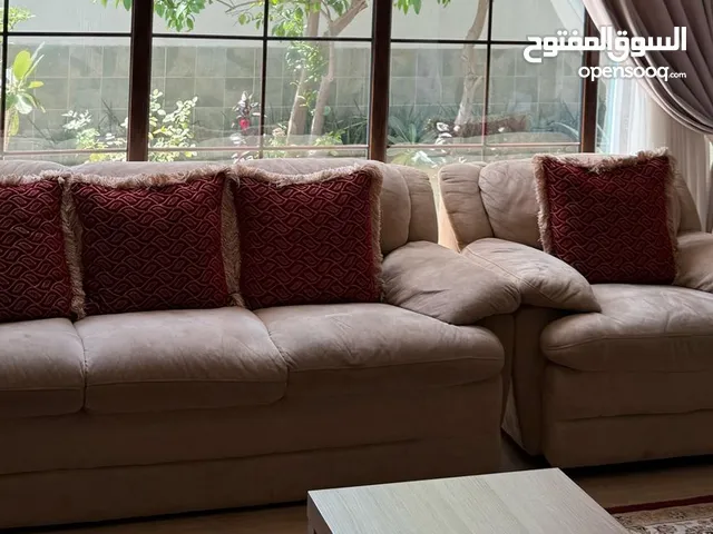 طقم سوفا بحالة ممتازة