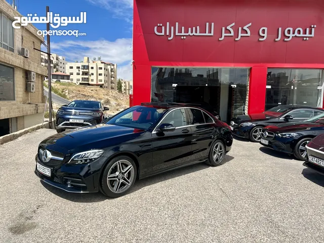 مرسيدس C200 AMG بانوراما كت ميموري 2020 اسود وارد المانيا مميزة بحالة الزيرو