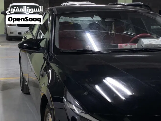 2021 هيونداي النترا SE
